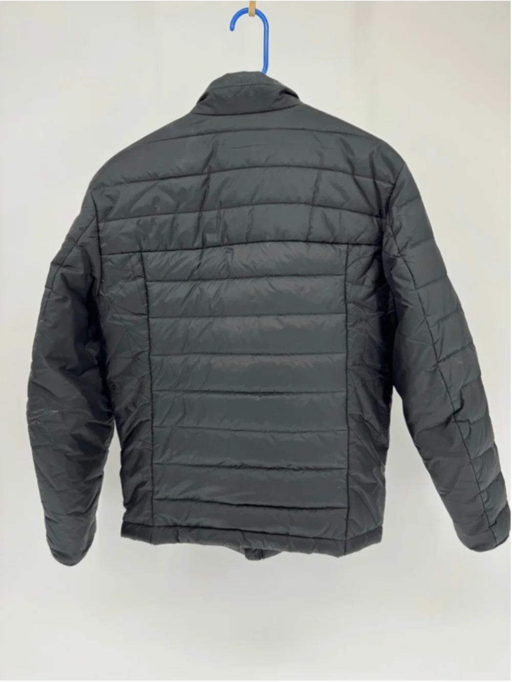 BOSS Men's Black Puffer Jacket with Gold Accents, Size L - Picture 2 of 10